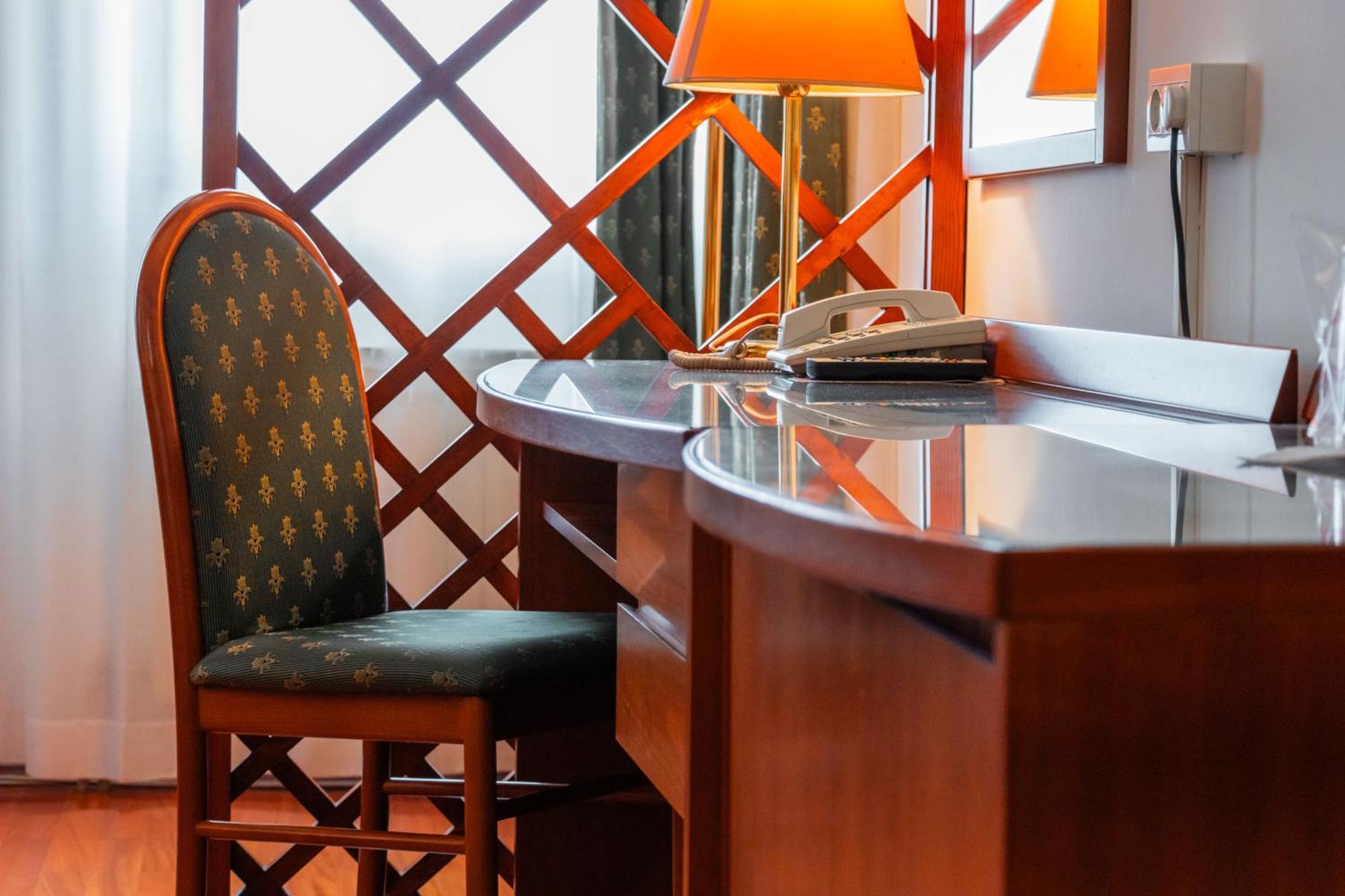 Hotel Saraj サラエヴォ エクステリア 写真