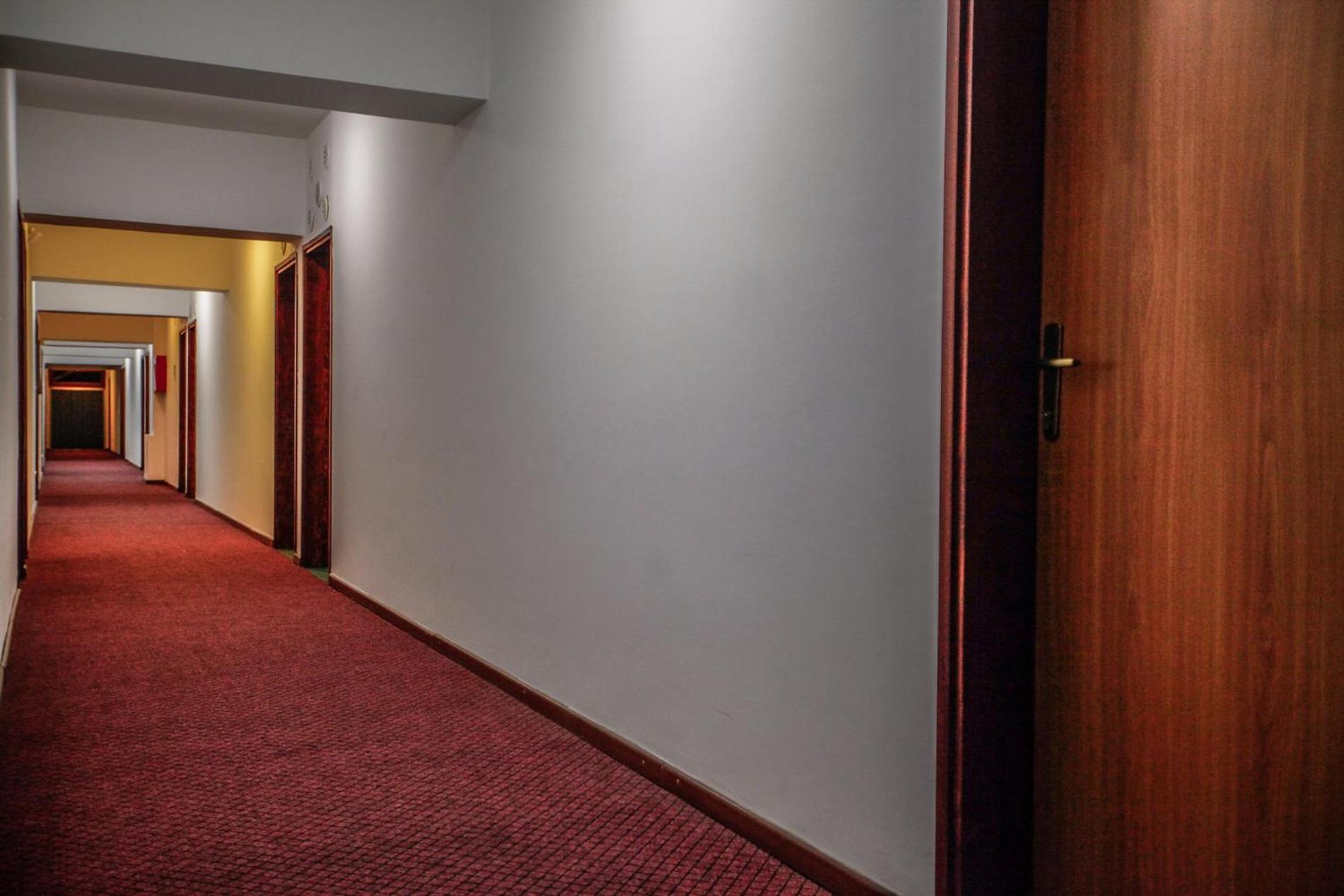 Hotel Saraj サラエヴォ エクステリア 写真