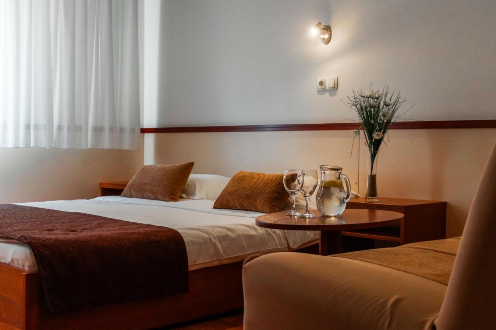 Hotel Saraj サラエヴォ エクステリア 写真